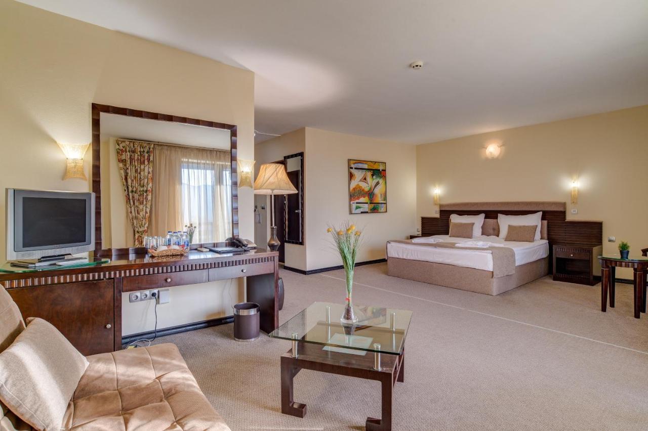 Hotel Bansko Spa & Holidays - Free Parking Zewnętrze zdjęcie